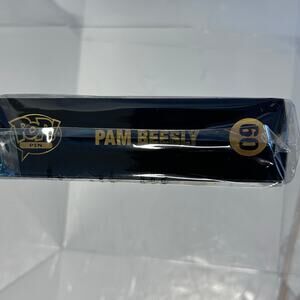 Funko POP! Pin Pam Beesly #09 The Office Enamel Pin NBC Collectible